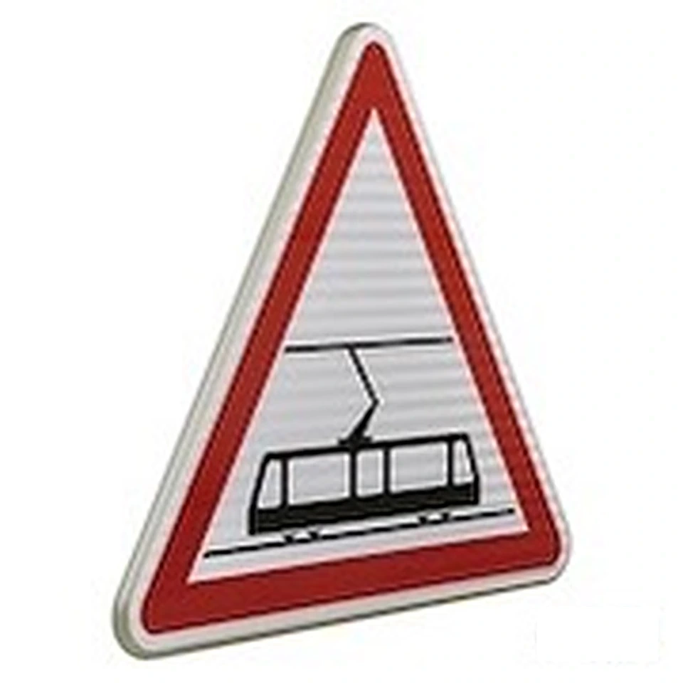 Panneau A9 — Traversée de voies de tramway — réf. SR-A9